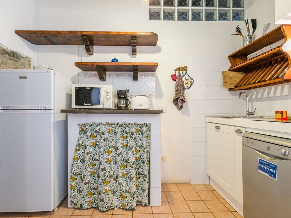 Cabinetry, Property, Building, Kitchen, Interior Design, Wood, Floor, Wall, Line, Flooring