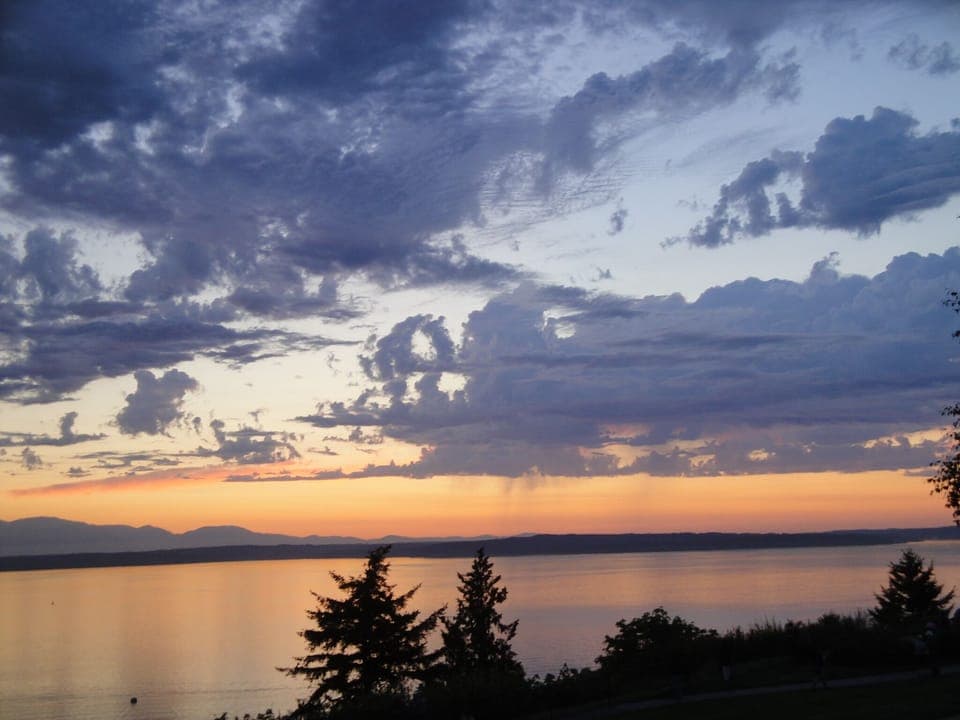 Sunset from Sunset Hill Park up the street