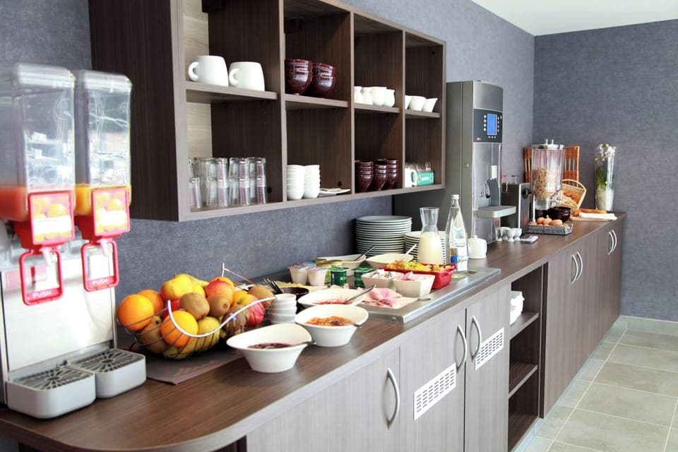 Daily buffet breakfast (EUR 13 per person)