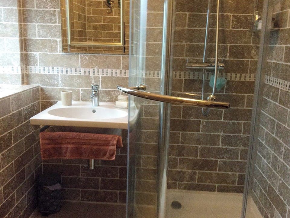 Bathroom | Tyn y Mur, Nefyn