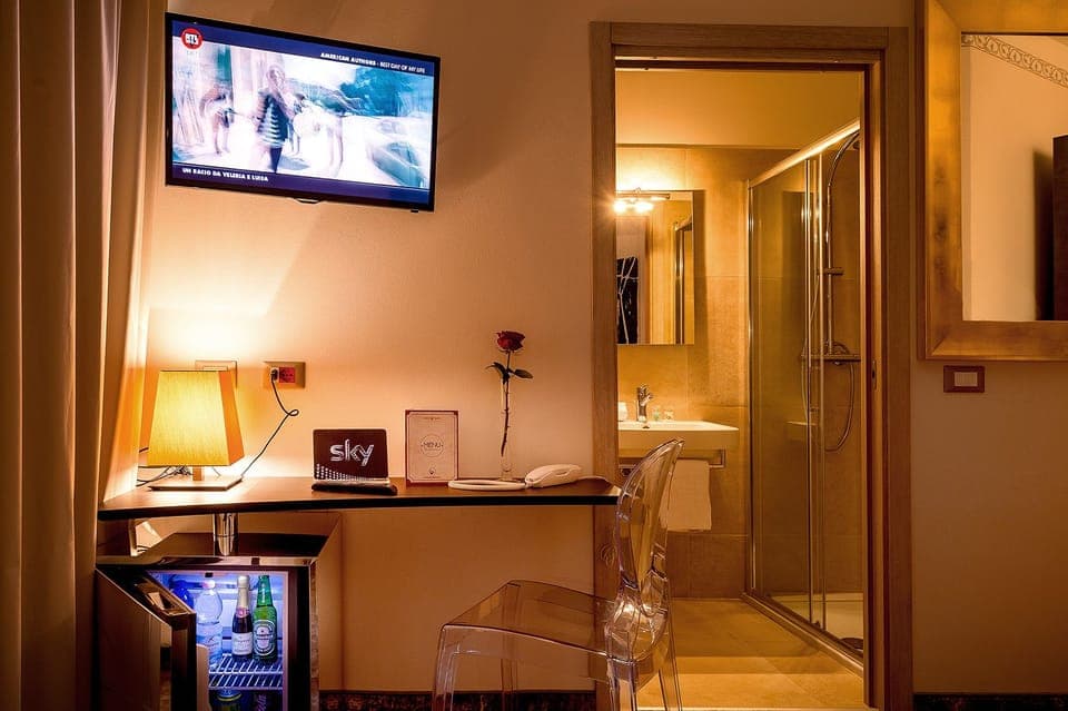 Shower, free toiletries, hair dryer, towels