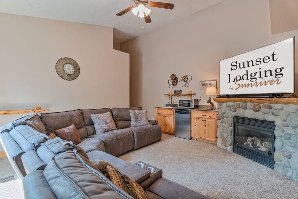 Middle Level Media "Bonus" Room