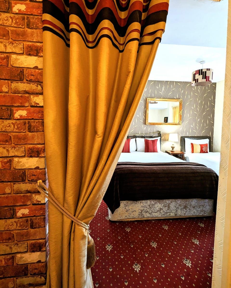 Egyptian cotton sheets, premium bedding, in-room safe