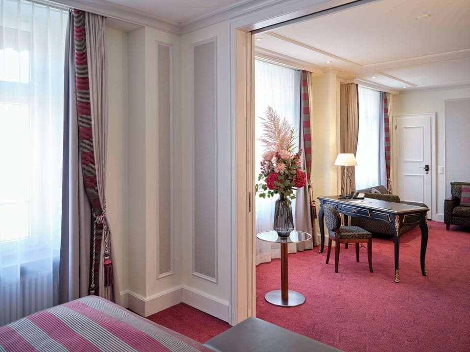 Premium bedding, free minibar items, in-room safe, desk