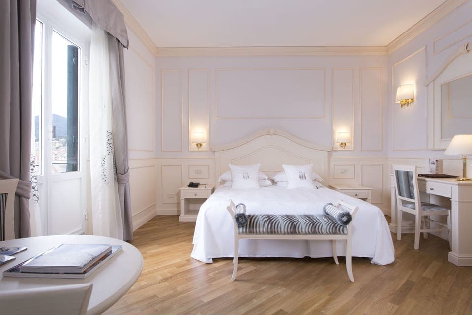 Suite (with Sea view) | Down comforters, minibar, in-room safe, desk