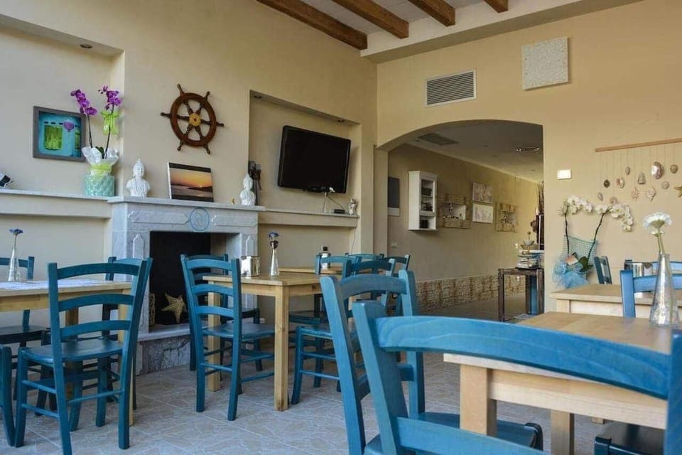 Daily buffet breakfast (EUR 5 per person)