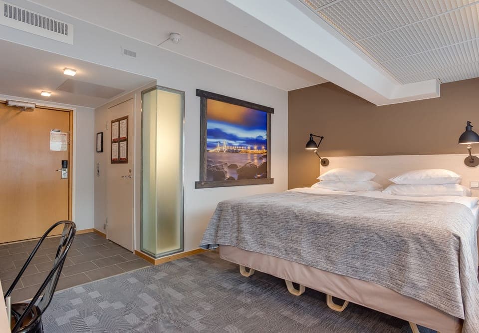 Standard Twin Room | Desk, soundproofing, iron/ironing board, free WiFi