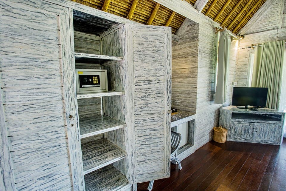 1 bedroom, pillowtop beds, in-room safe, desk