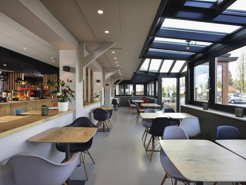 Daily buffet breakfast (EUR 18 per person)