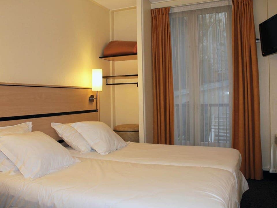 Classic  Room | Desk, soundproofing, free WiFi, bed sheets