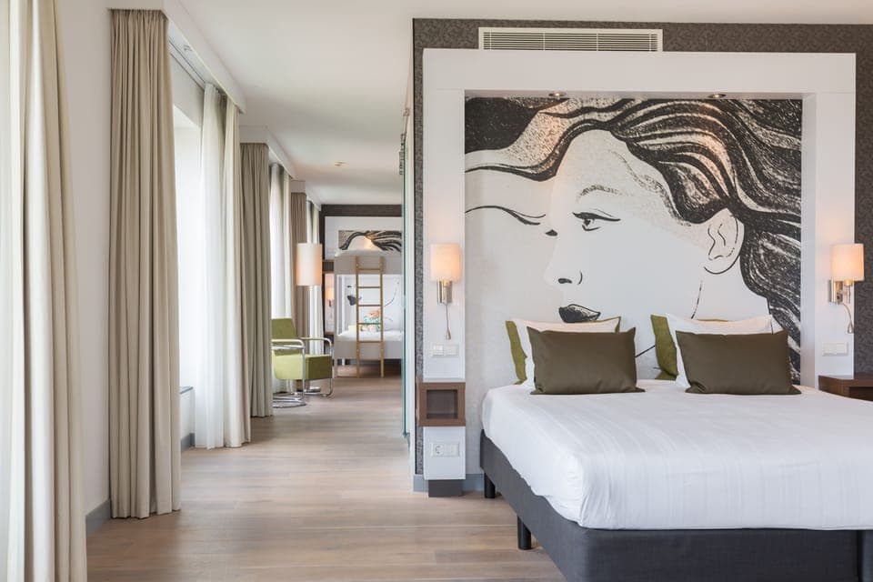 Suite | Minibar, in-room safe, desk, soundproofing