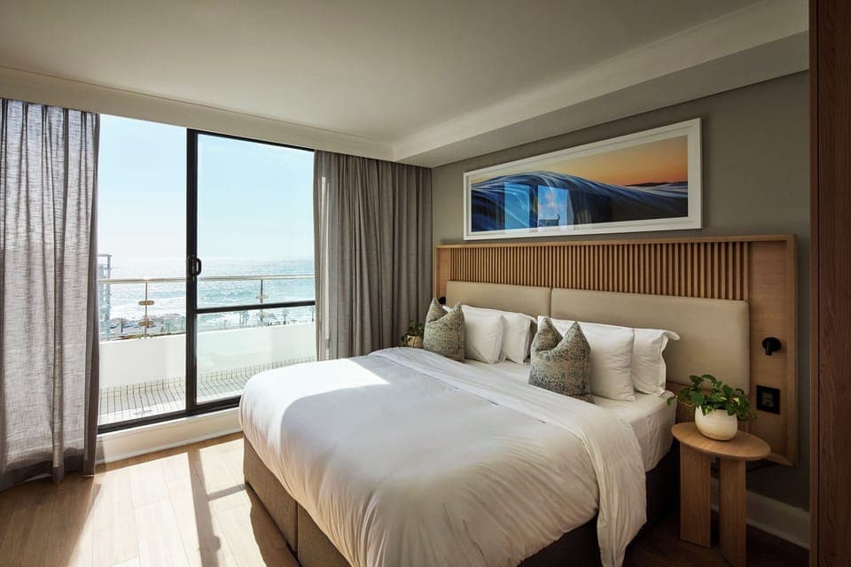 Presidential Ocean Suite | Egyptian cotton sheets, premium bedding, Tempur-Pedic beds, in-room safe