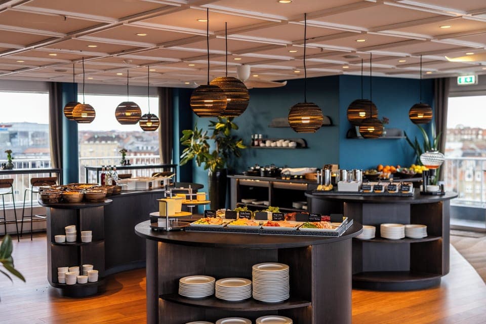 Free daily buffet breakfast