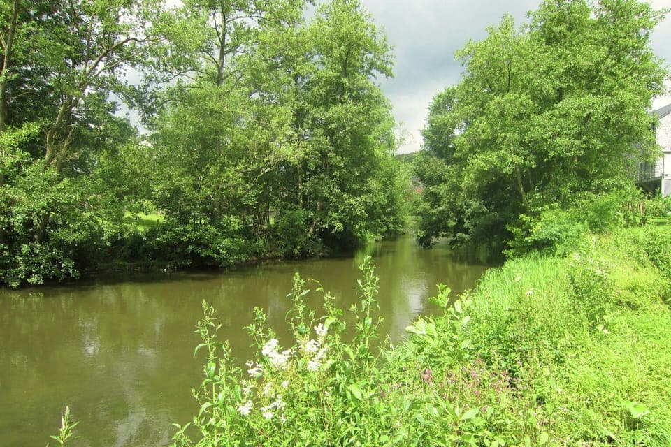 House | 2 bedrooms, individually furnished, bed sheets