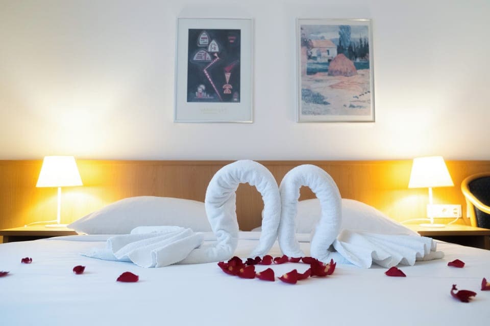 Double Room | Hypo-allergenic bedding, minibar, desk, laptop workspace