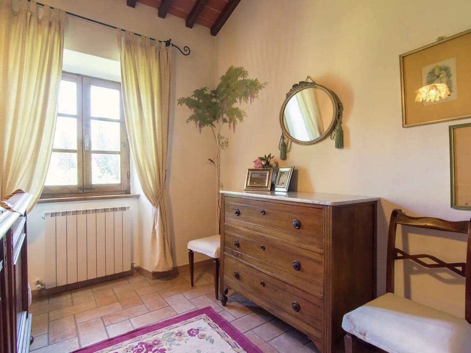 House | 1 bedroom, individually furnished, bed sheets