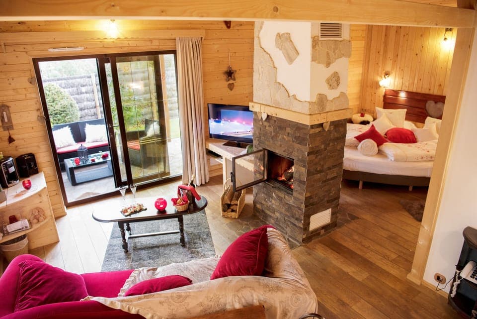 Chalet (Cupidon) | In-room safe, desk, soundproofing, free WiFi