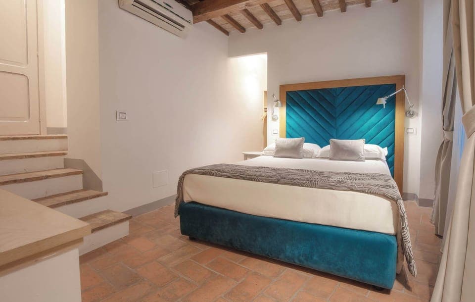 Romantic Studio Suite | Premium bedding, down comforters, memory foam beds, minibar