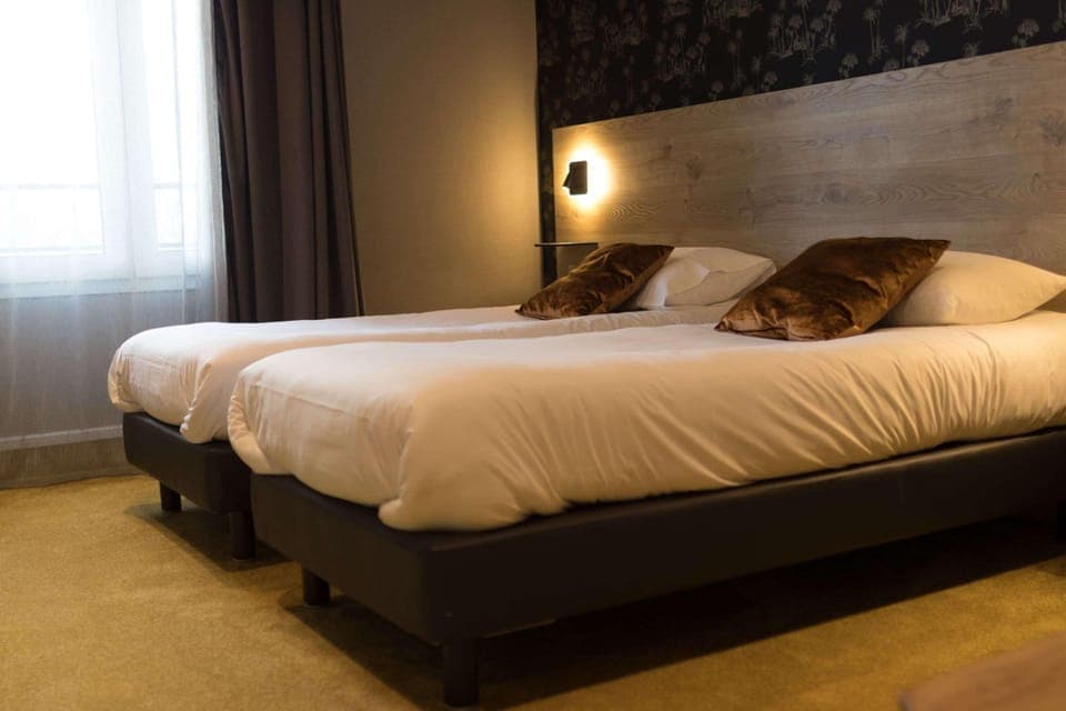 Superior Room, Bathtub (1 or 2 Persons) | Free WiFi