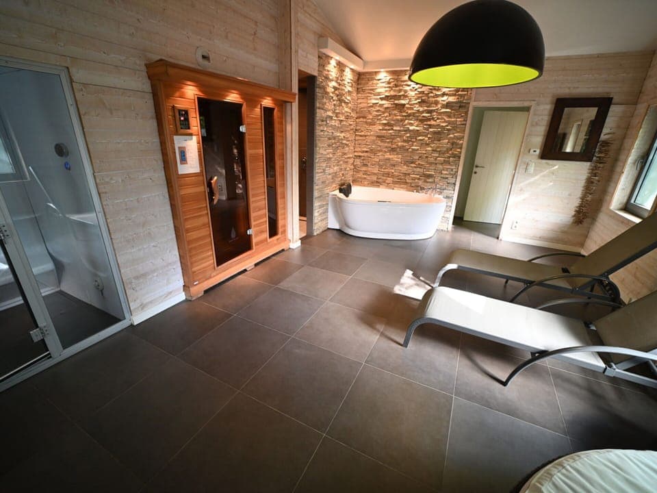 House | Spa treatment