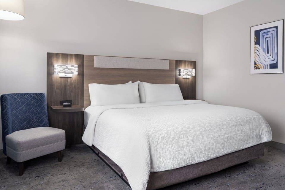 Desk, iron/ironing board, free cribs/infant beds, free WiFi