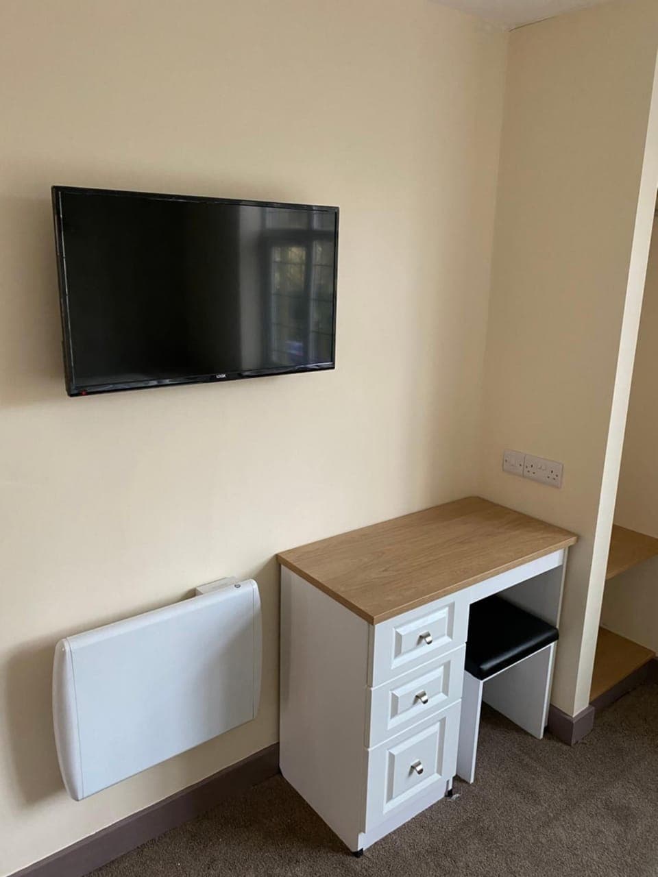 Premium bedding, free WiFi, bed sheets