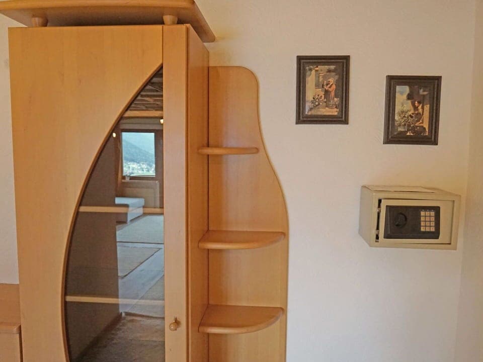 Picture Frame, Property, Wood, Building, Lighting, Interior Design, Floor, Wood Stain, Art, Hardwood