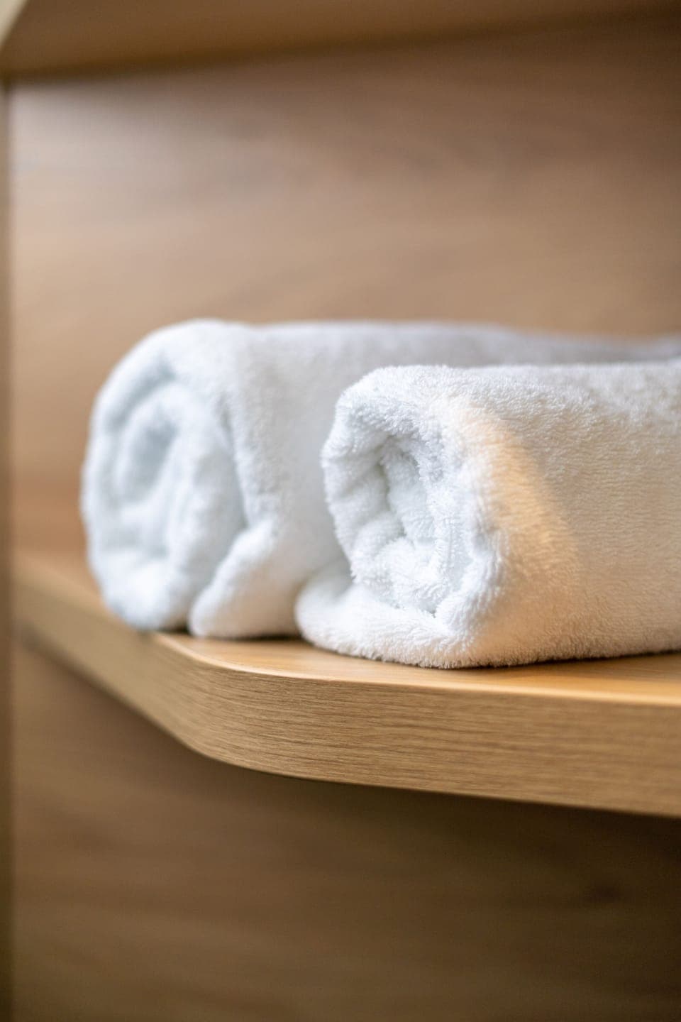 Room, 1 Queen Bed, Sauna (Privilège) | Bathroom | Shower, hair dryer, towels, soap