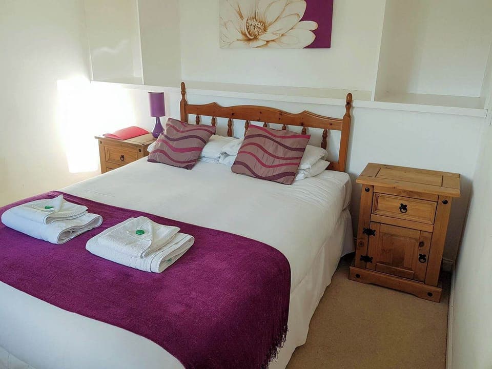 Bedroom | The Dolphin - Black Isle Holiday Apartments, Avoch