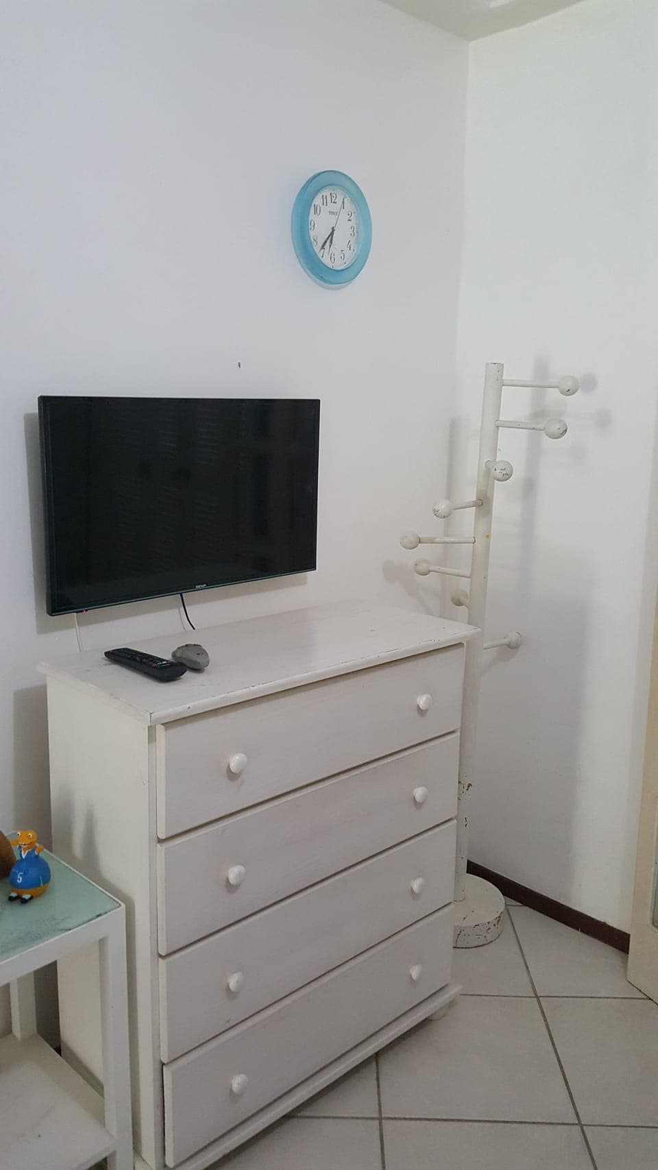 Basic Apartment (With no sheet and no bath towel) | 1 bedroom, desk