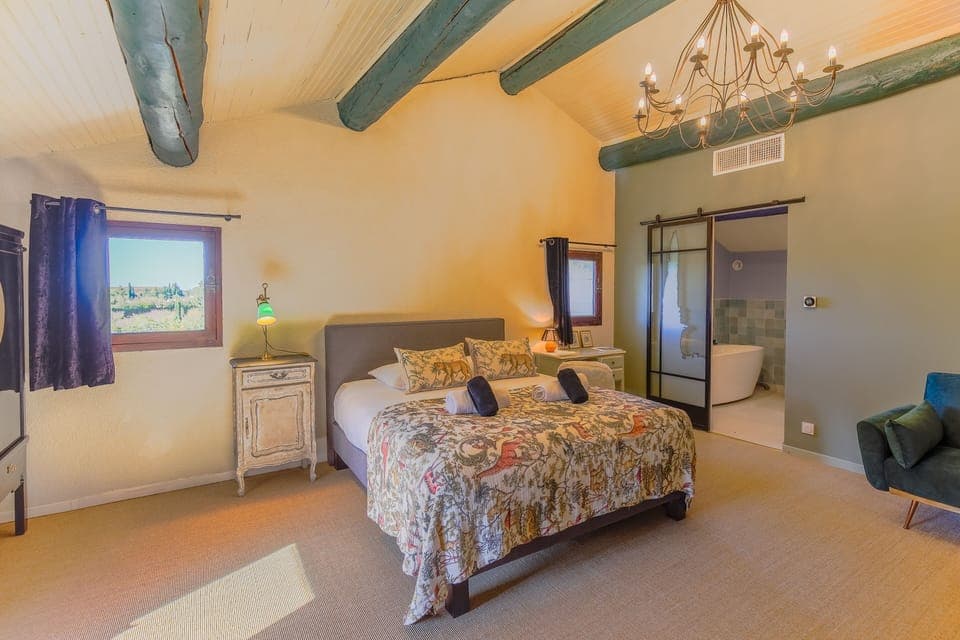 Grand Room, Park View (02 Alphonse) | Premium bedding, individually decorated, free WiFi, bed sheets