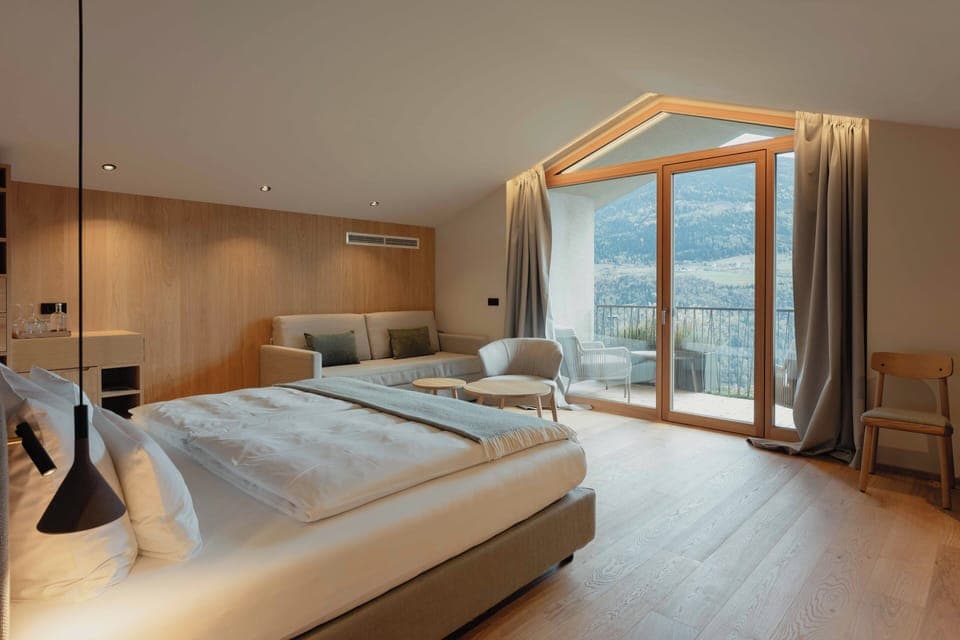 Design Loft, Balcony | Premium bedding, minibar, in-room safe, individually decorated