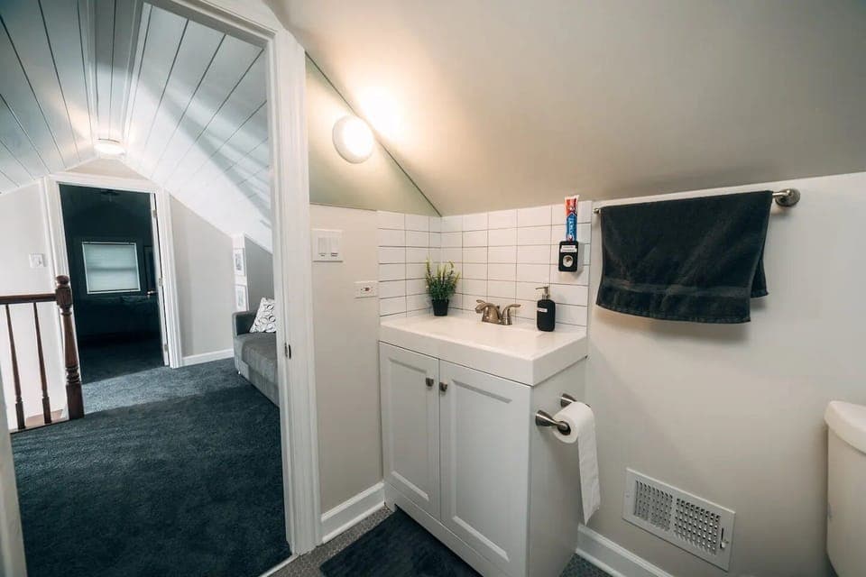 loft area - full bath 2