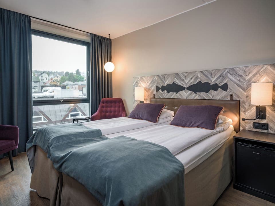 Laptop workspace, blackout drapes, free WiFi, bed sheets