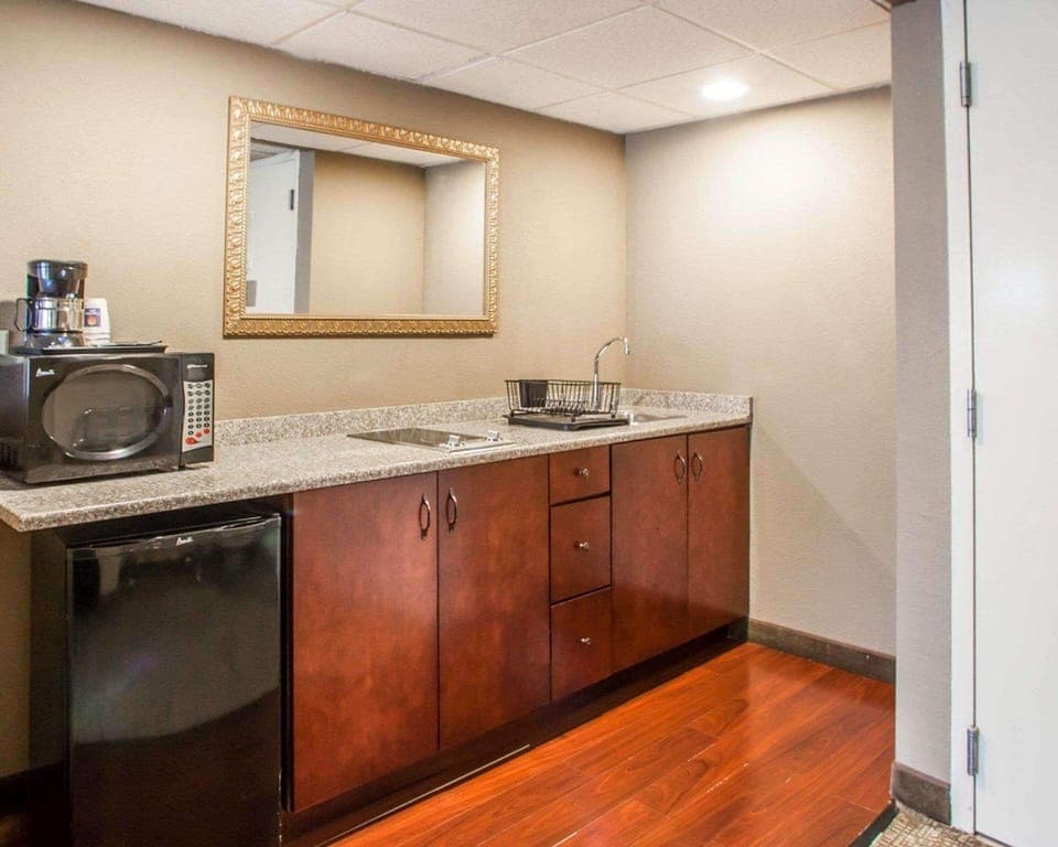 Suite, 2 Queen Beds, Non Smoking | Desk, soundproofing, iron/ironing board, free cribs/infant beds
