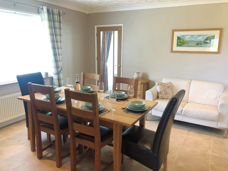 Dining room | Silyn, Aberdaron