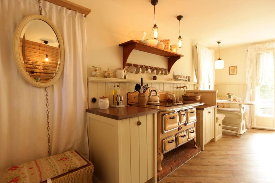 Romantic Suite, Private Bathroom, Garden View (Gartenlust ) | Private kitchen | Dining tables