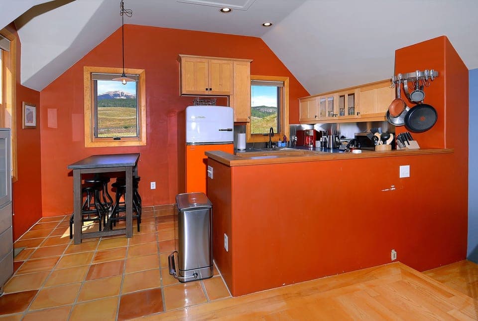 Kitchen/dining