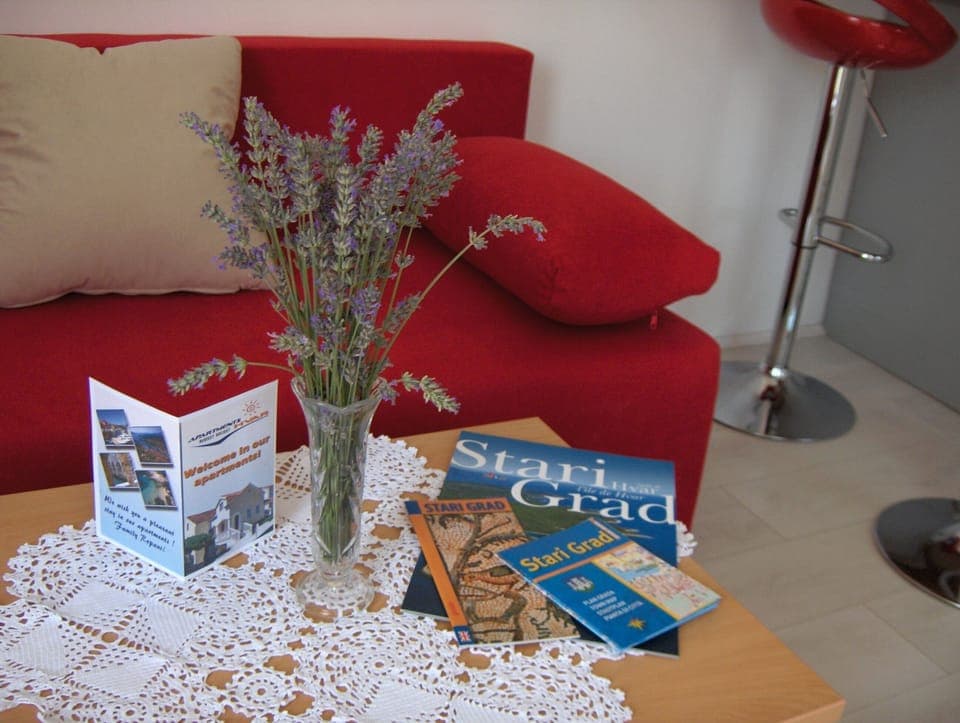 Apartment, 1 Bedroom, Smoking, Terrace | Living room