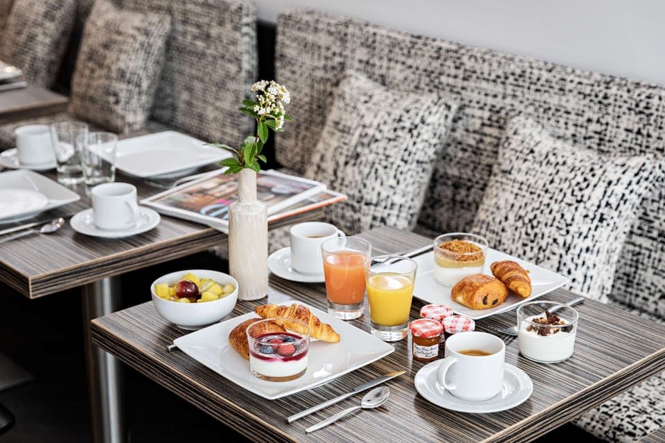 Daily buffet breakfast (EUR 14 per person)