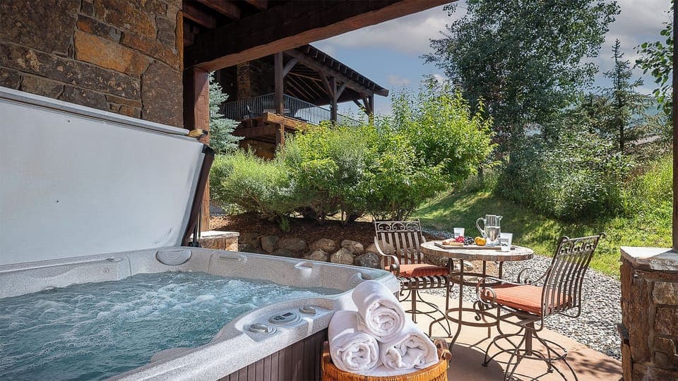 Hot Tub, Lower Level Patio - Outdoor hot tub with patio seating