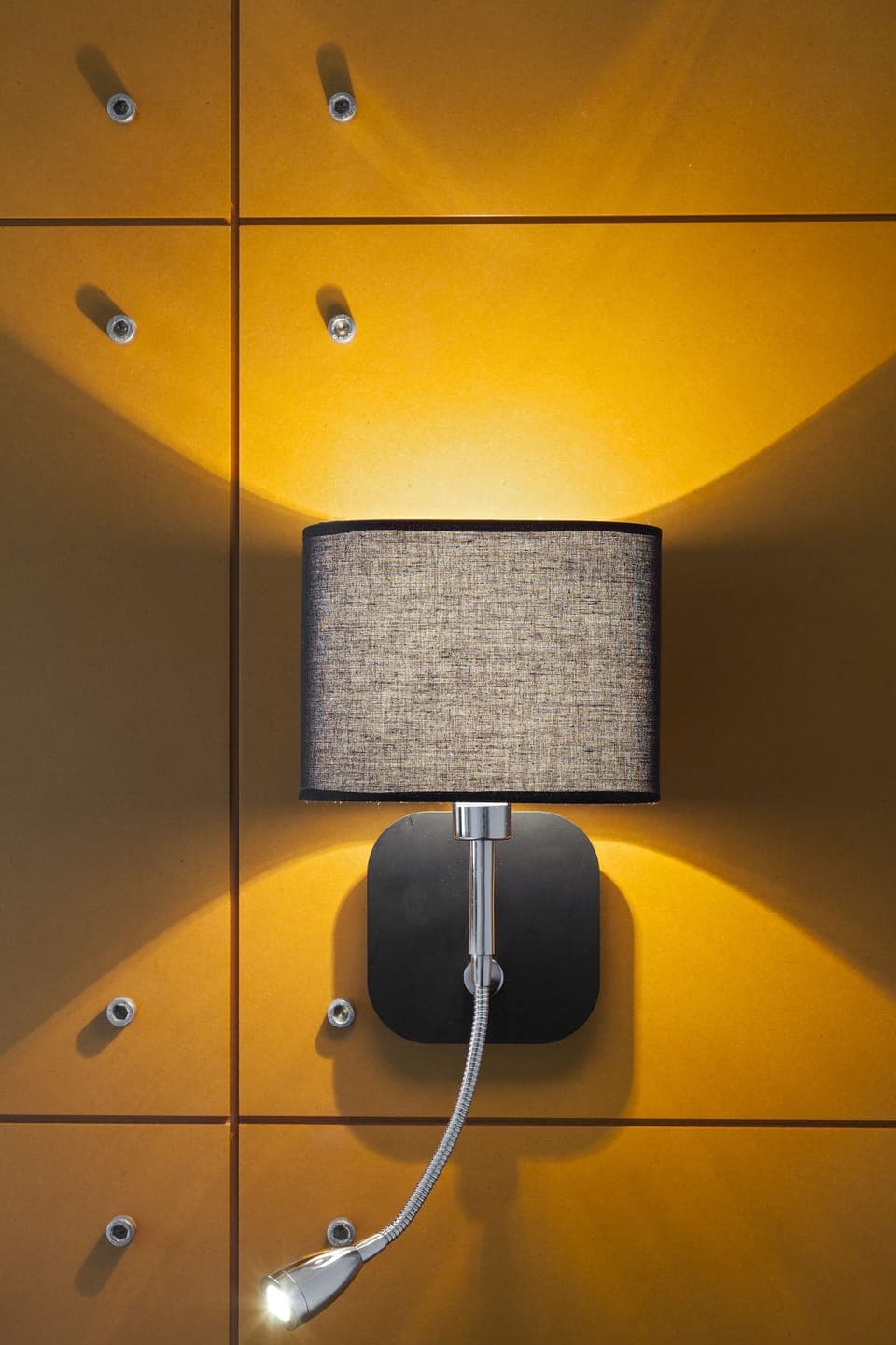 Premium bedding, desk, soundproofing, free cribs/infant beds