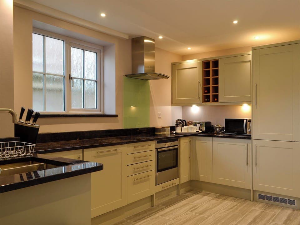 Kitchen | 4 Greenhaye Cottages - Greenhaye Cottages, Arlingham, near Gloucester