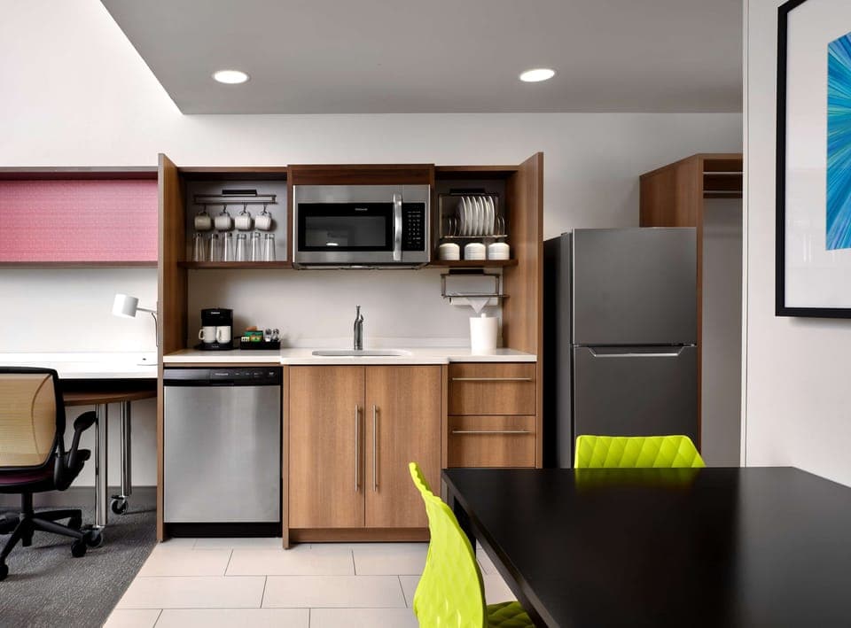 Fridge, microwave, dishwasher, coffee/tea maker