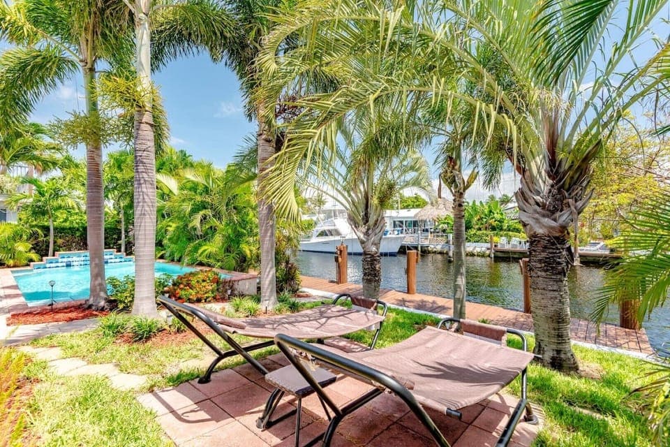 Lounge back and have a drink!