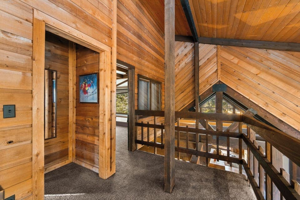 House (5 Bedrooms) | Exterior