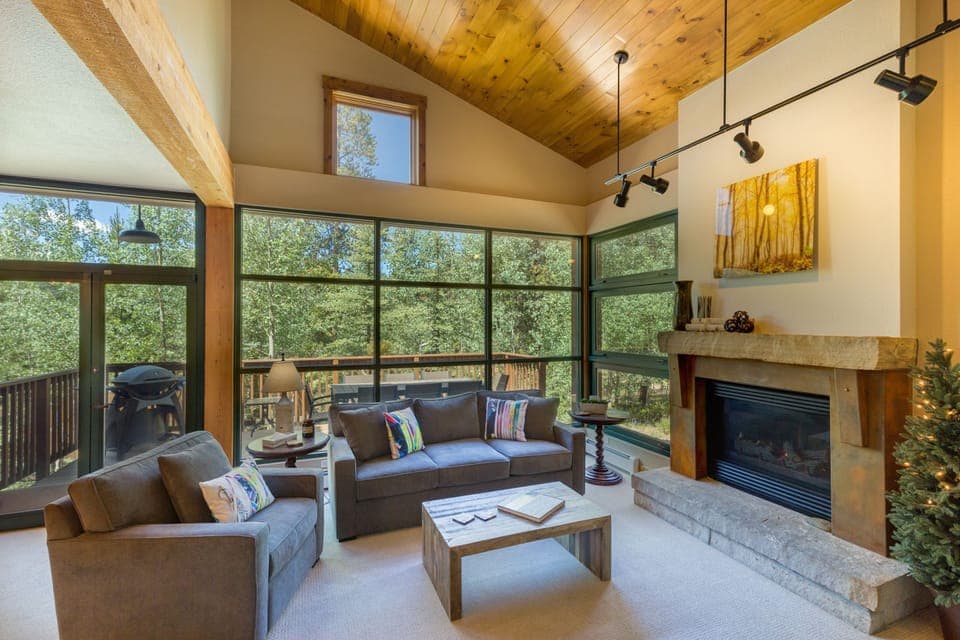 Townhome, 3 Bedrooms | Living room