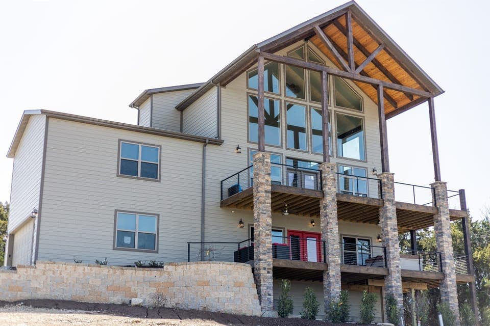Gorgeous home with Table Rock Views!