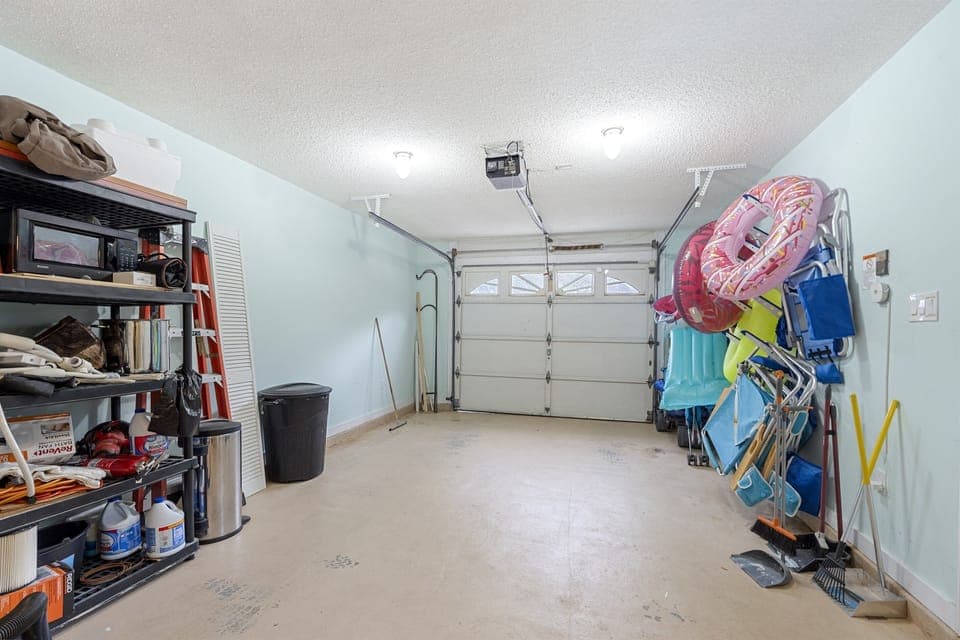 Garage Available for Guest Use