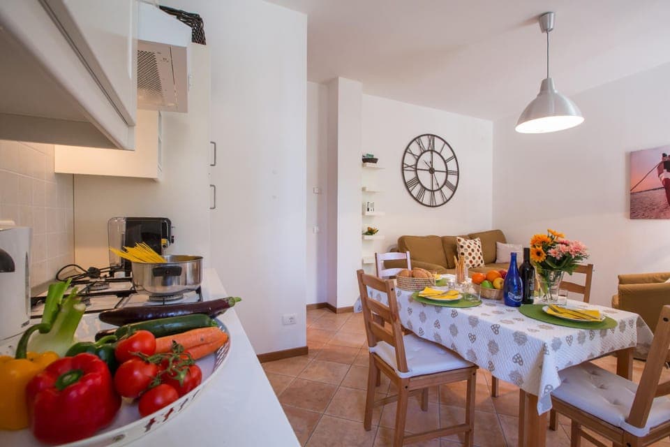 Family Apartment, Multiple Bedrooms (Casa Al Prato Apt. A) | Dining